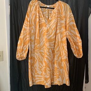H&M Lovely Light Flowing Summer Dress! Size US/Small and runs big. Worn once.